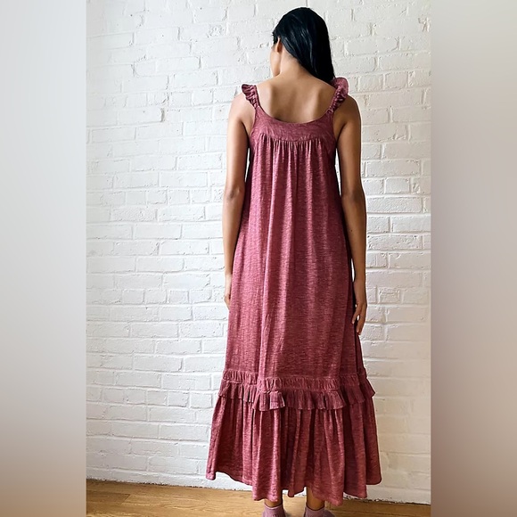 Saturday Sunday Britt Tiered Midi Dress - Picture 3 of 14